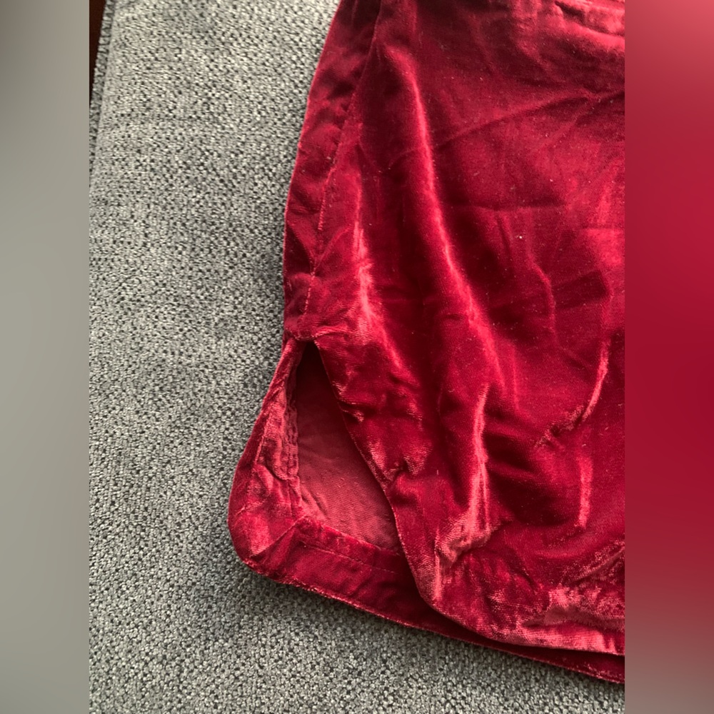 ❌SOLD❌Free People Annalise Side Vent Velvet Mini Skirt Size 4 in Burgundy - Picture 6 of 11